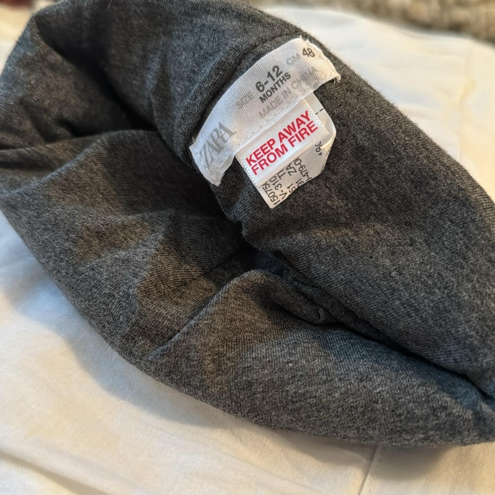 Zara Knit Hat - Picture 3 of 3